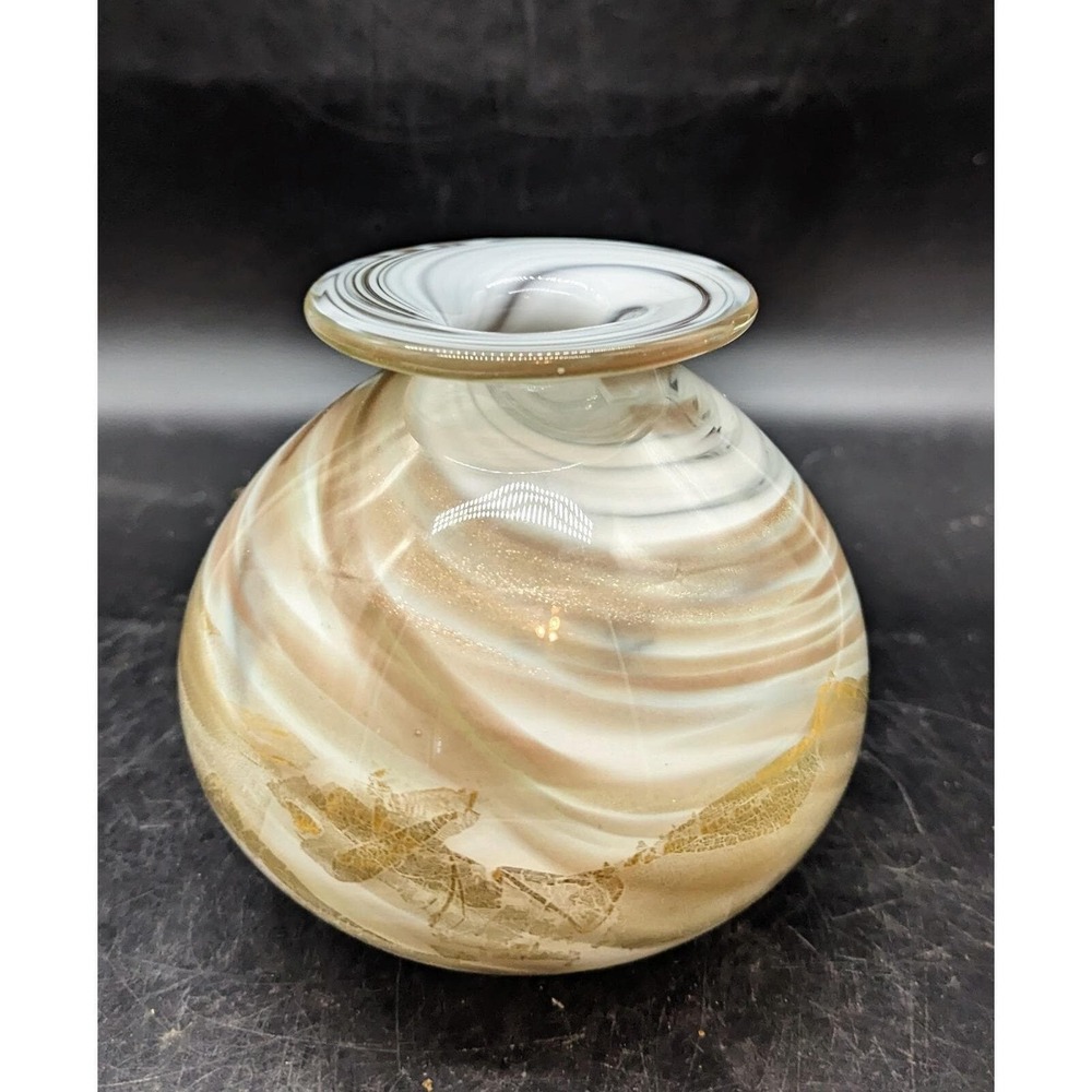 Vintage Patricia Yockey‎ Studio Art Glass White Swirl Gold Flavor Vase 5" Signed